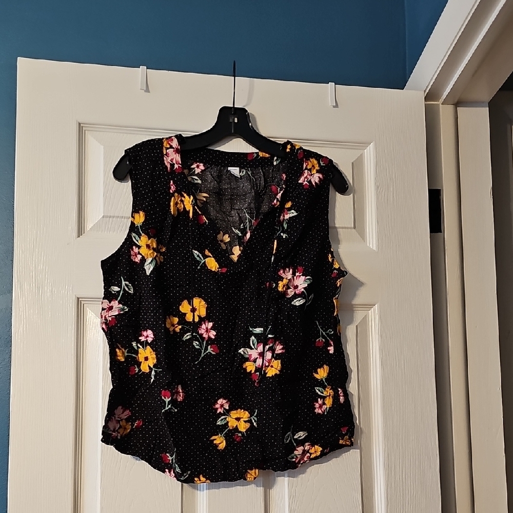 Floral Sleeveless Women's Top - Black with Multicolor Flowers